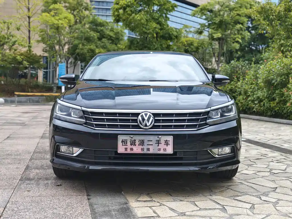 Volkswagen Passat — фото 2