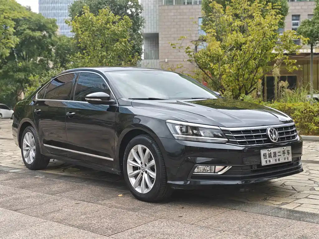 Volkswagen Passat — фото 3