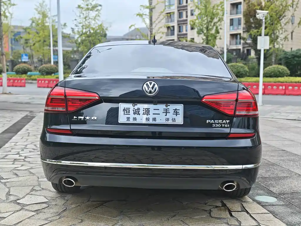 Volkswagen Passat — фото 8
