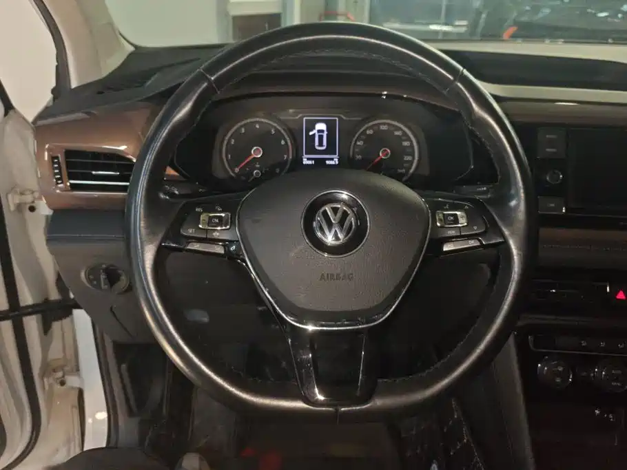 Volkswagen Tharu — фото 15