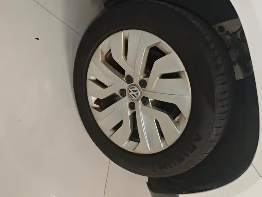 Volkswagen Tharu — фото 6