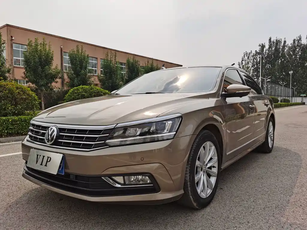 Volkswagen Passat — фото 2