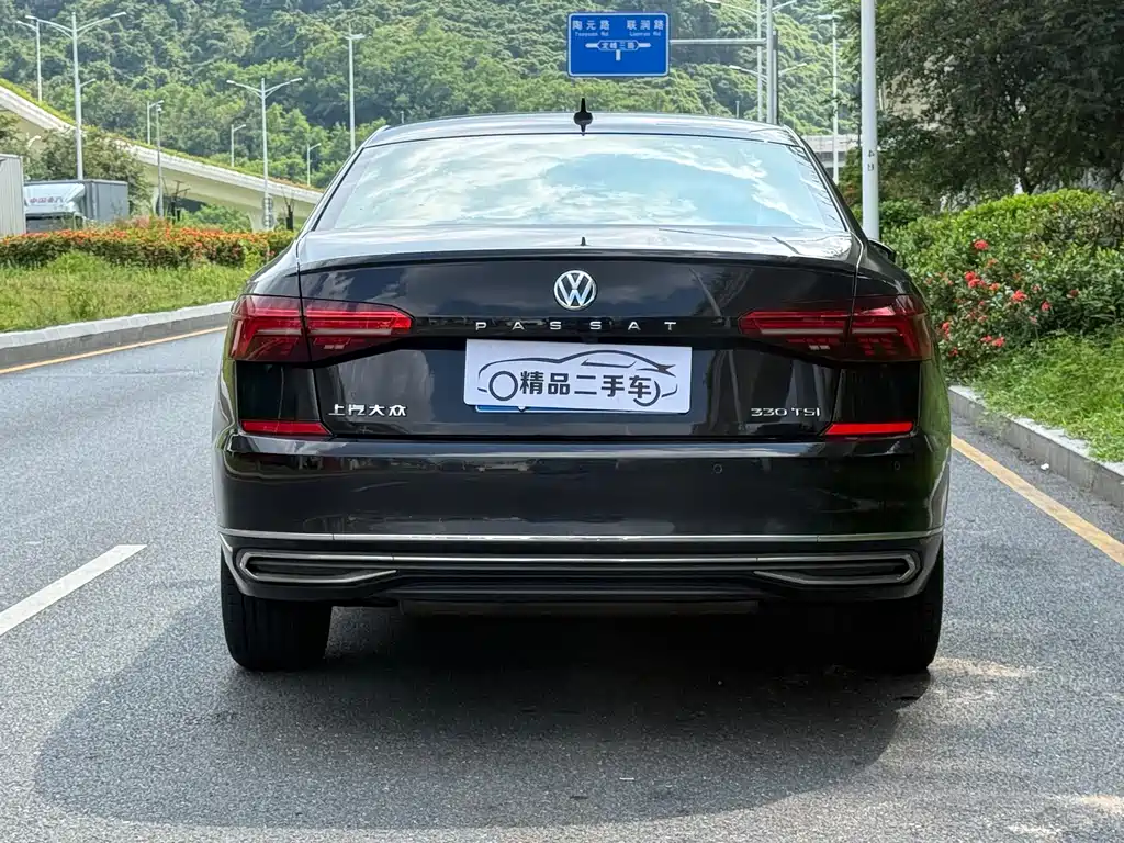 Volkswagen Passat — фото 5