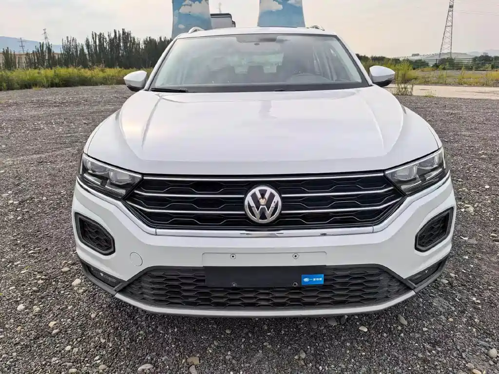 Volkswagen T-Roc — фото 2