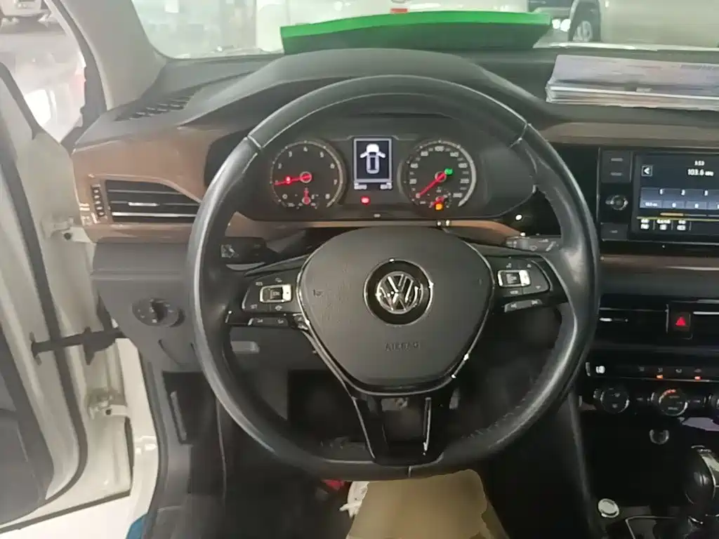 Volkswagen Tharu — фото 11