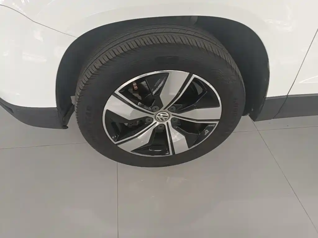 Volkswagen Tharu — фото 23