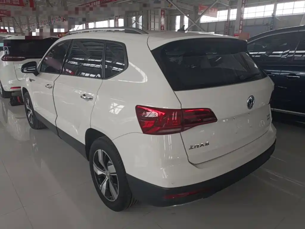 Volkswagen Tharu — фото 5
