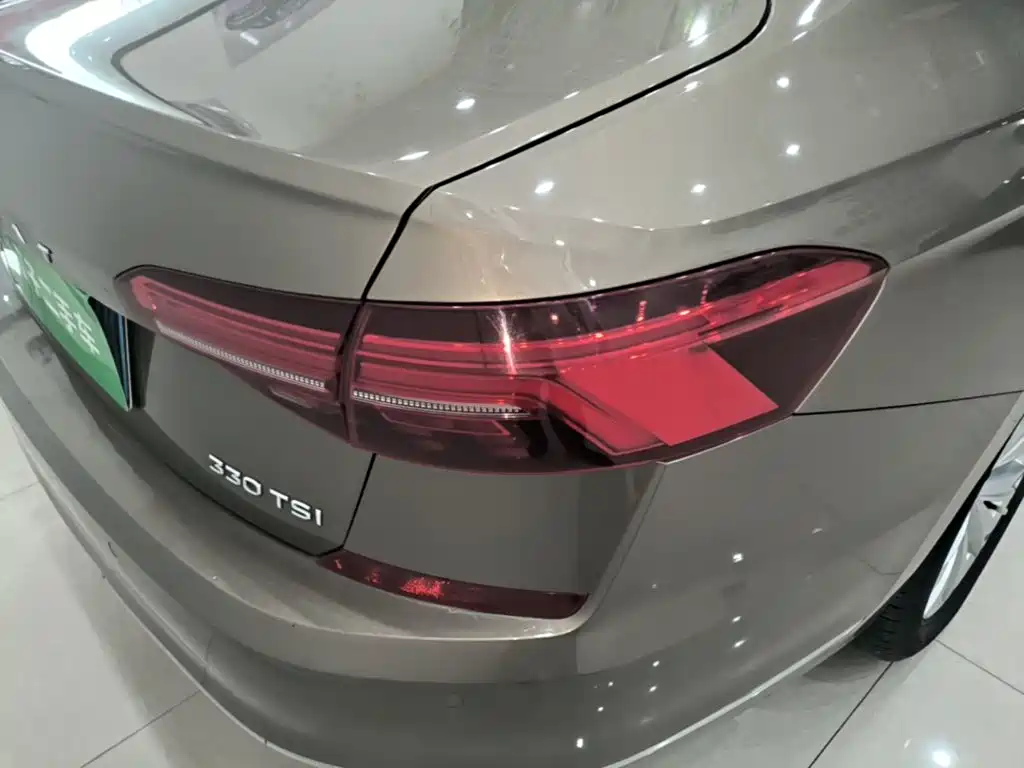 Volkswagen Passat — фото 8