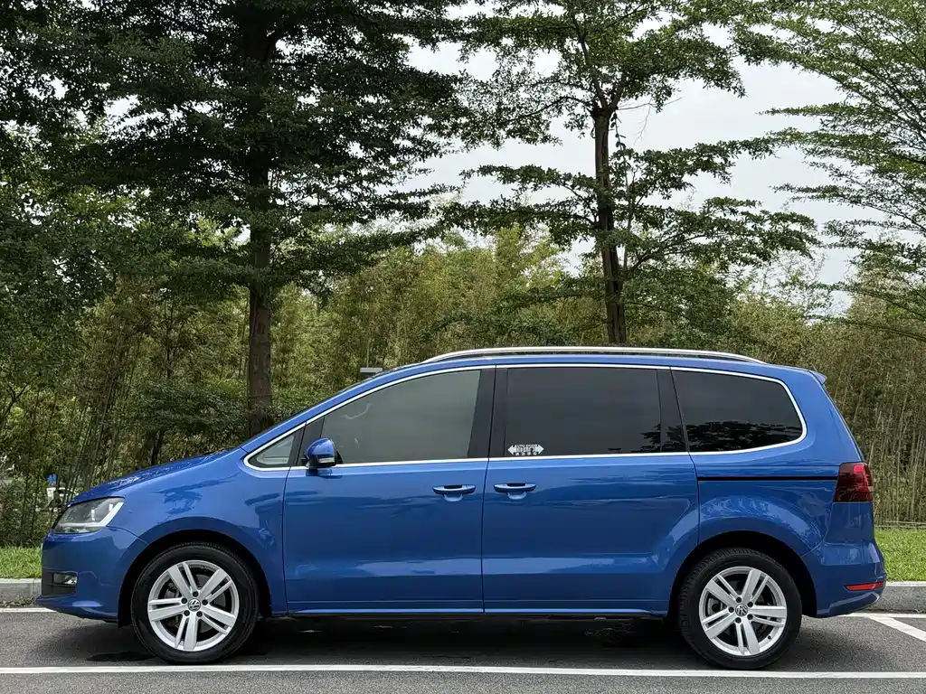 Volkswagen Sharan — фото 4