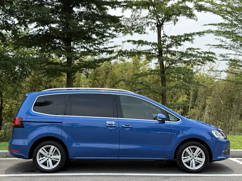 Volkswagen Sharan — фото 5