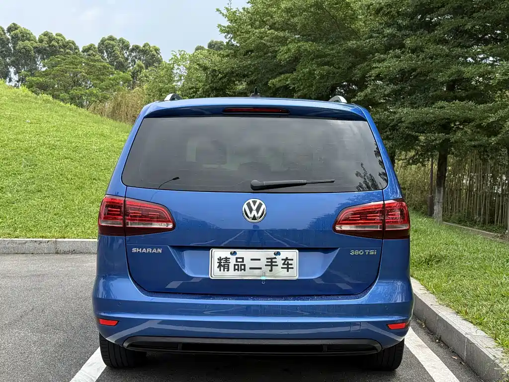 Volkswagen Sharan — фото 7