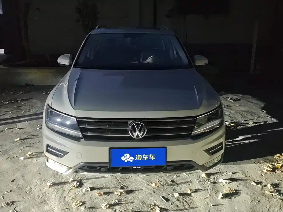 Volkswagen Tiguan L — фото 2