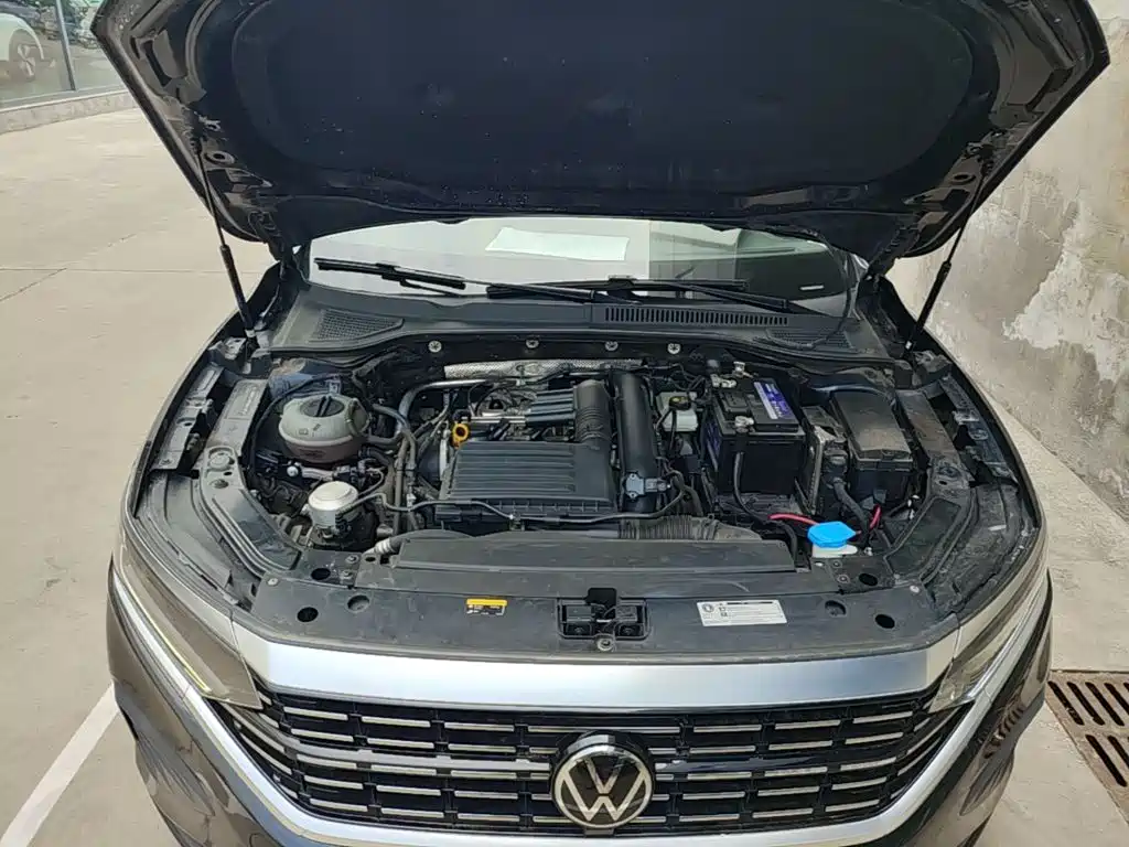 Volkswagen Passat — фото 20