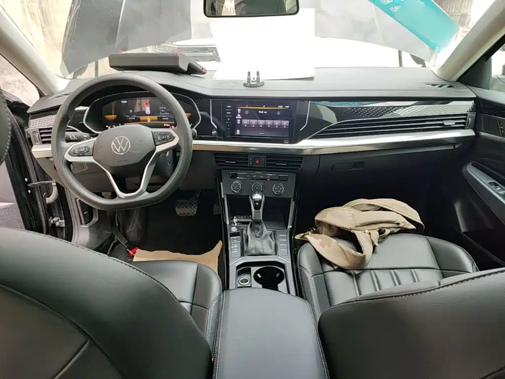 Volkswagen Passat — фото 10