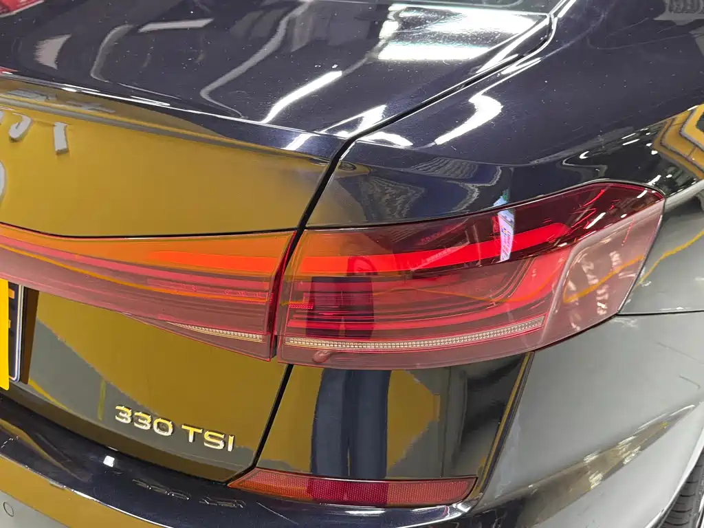 Volkswagen Passat — фото 24