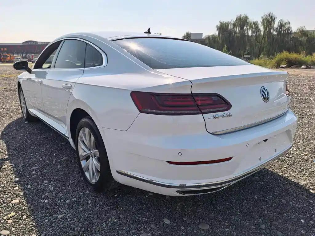 Volkswagen CC — фото 4
