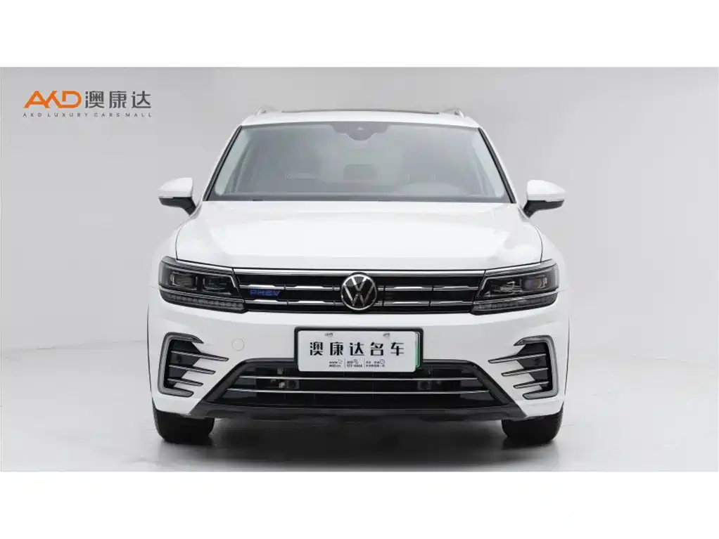 Volkswagen Tiguan L PHEV — фото 2