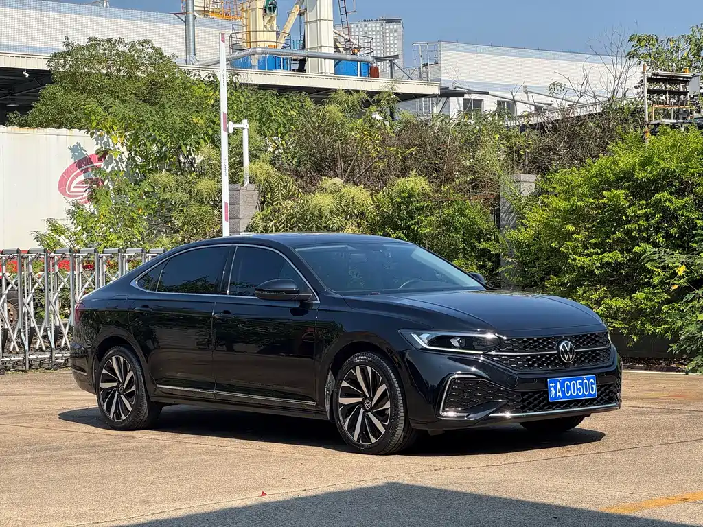 Volkswagen Passat — фото 3