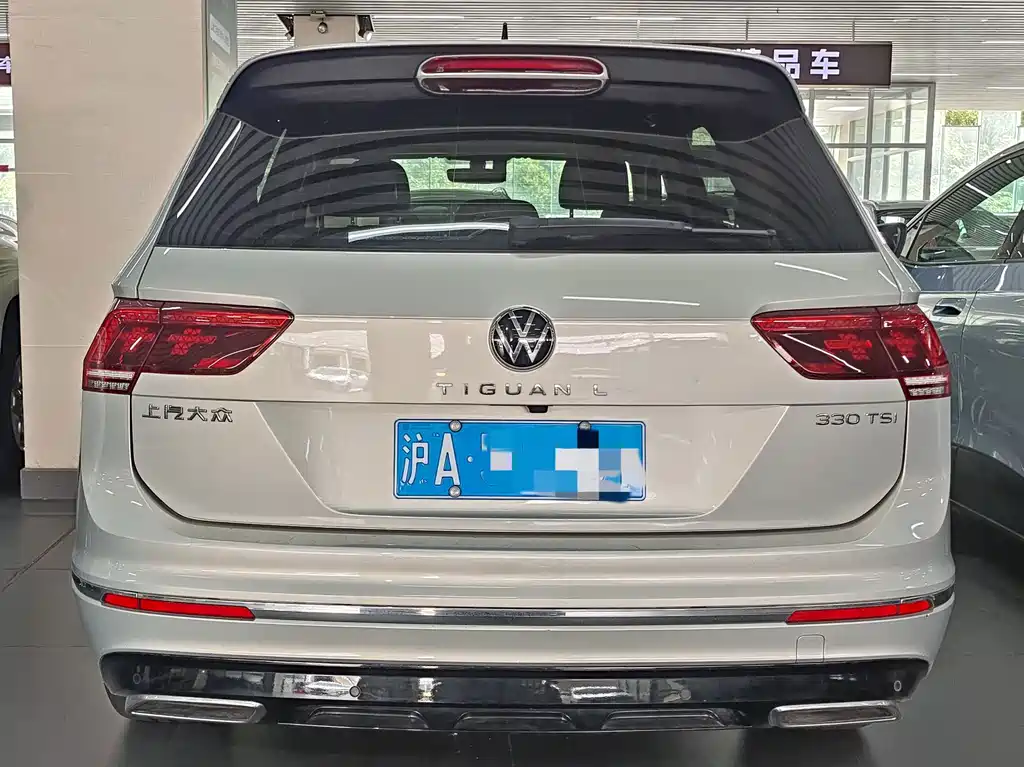 Volkswagen Tiguan L — фото 4