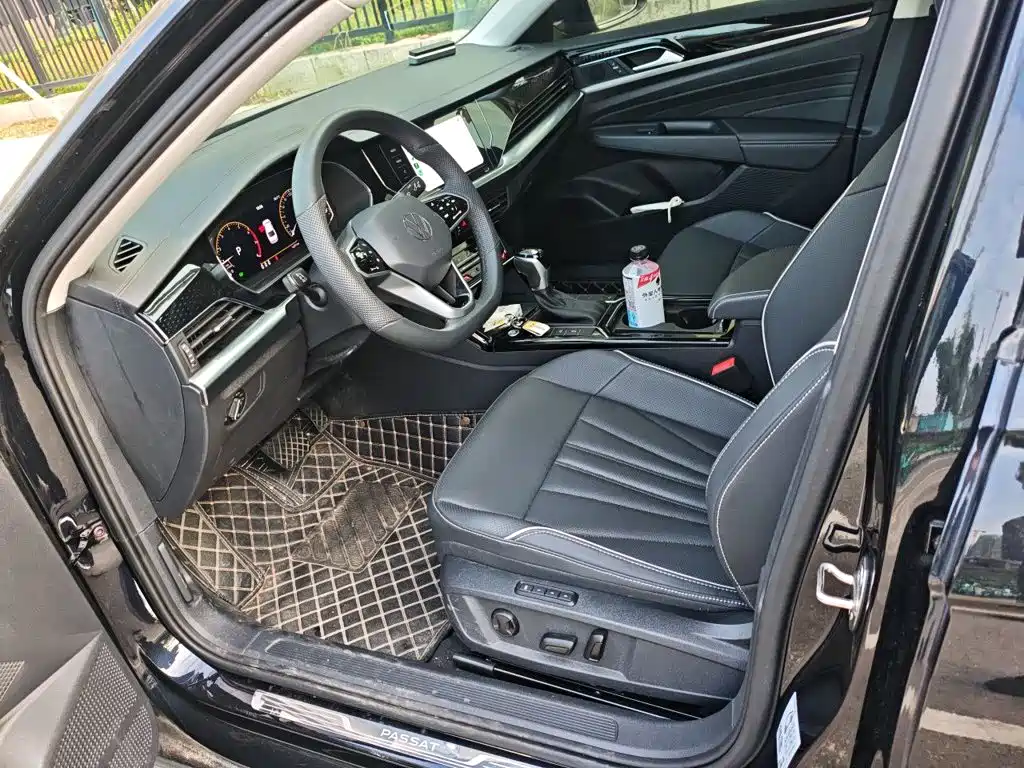 Volkswagen Passat — фото 11