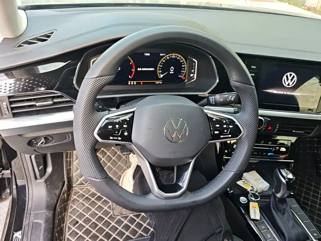 Volkswagen Passat — фото 6