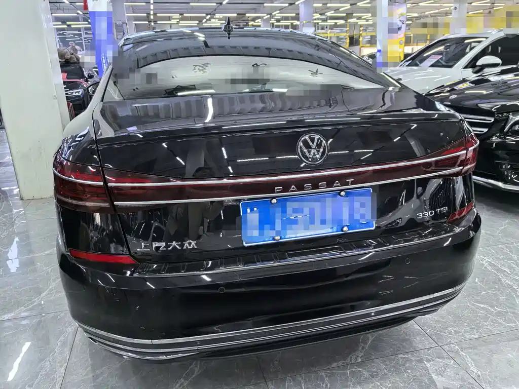 Volkswagen Passat — фото 5
