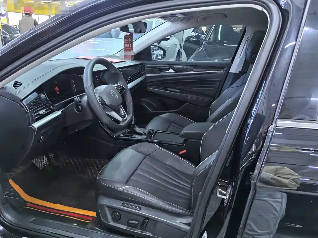 Volkswagen Passat — фото 7