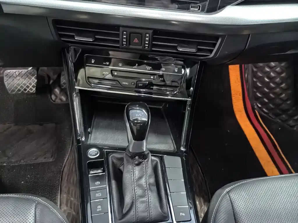 Volkswagen Passat — фото 10