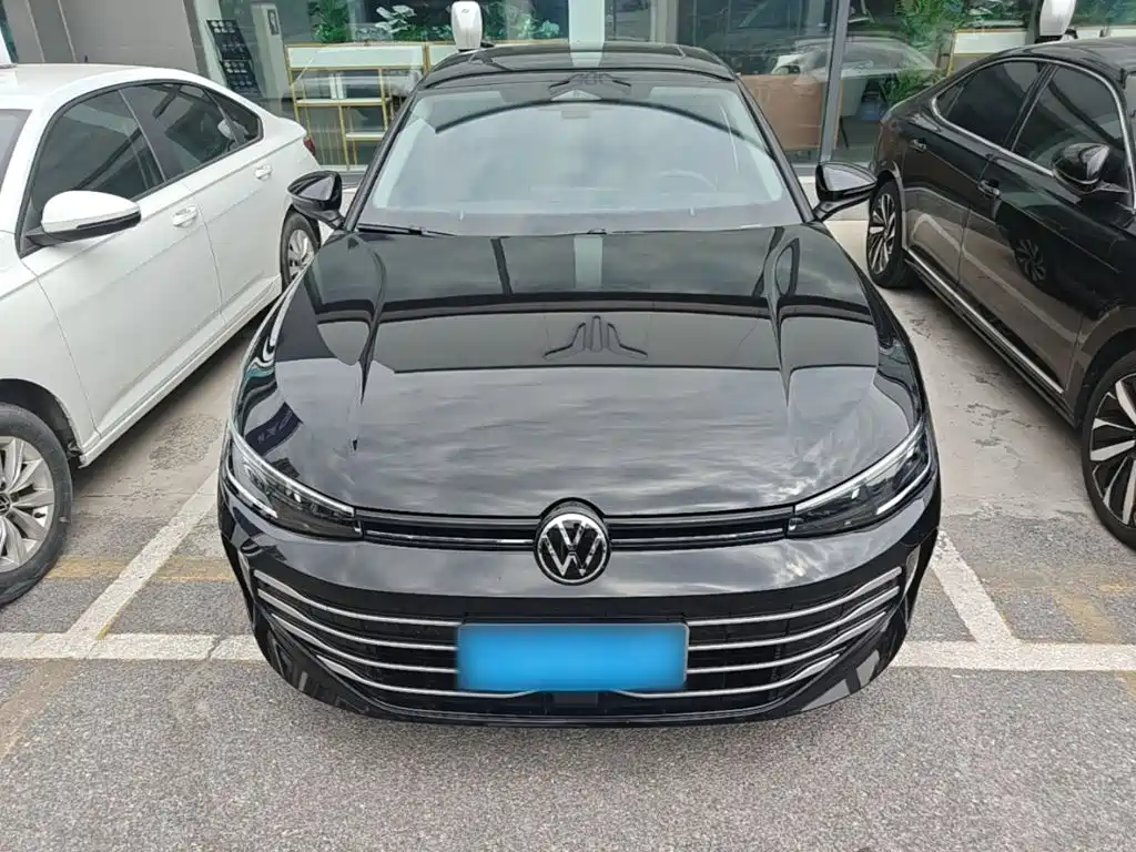 Volkswagen Passat — фото 3