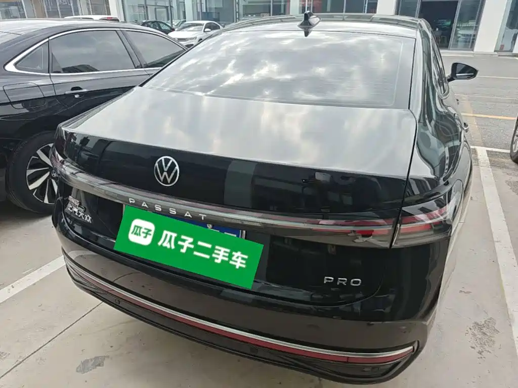 Volkswagen Passat — фото 6