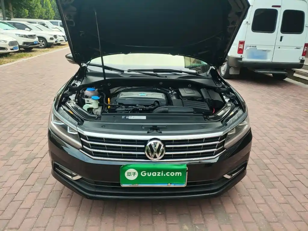 Volkswagen Passat — фото 20