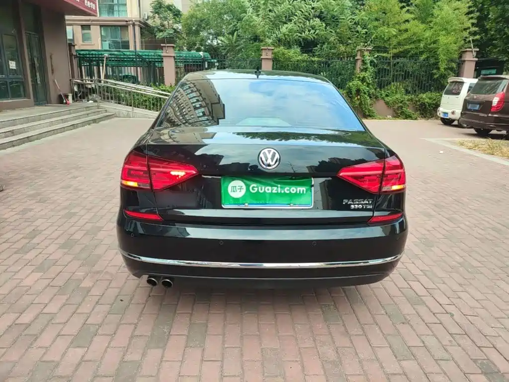 Volkswagen Passat — фото 6