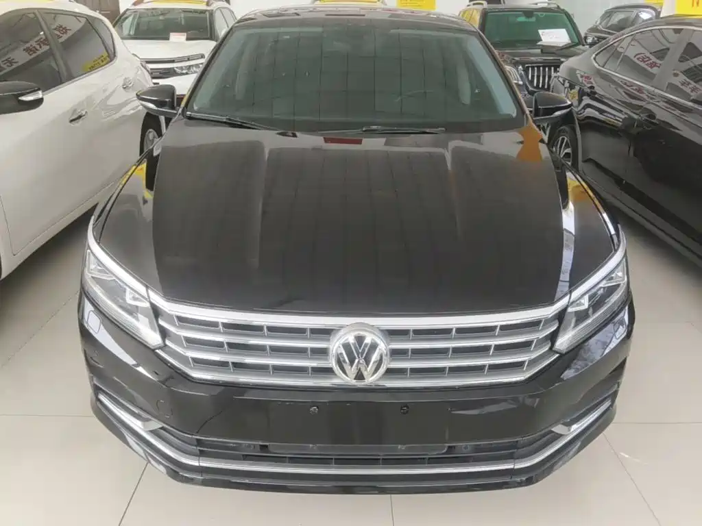 Volkswagen Passat — фото 3