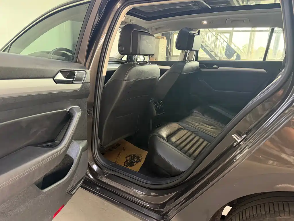 Volkswagen Viloran — фото 9