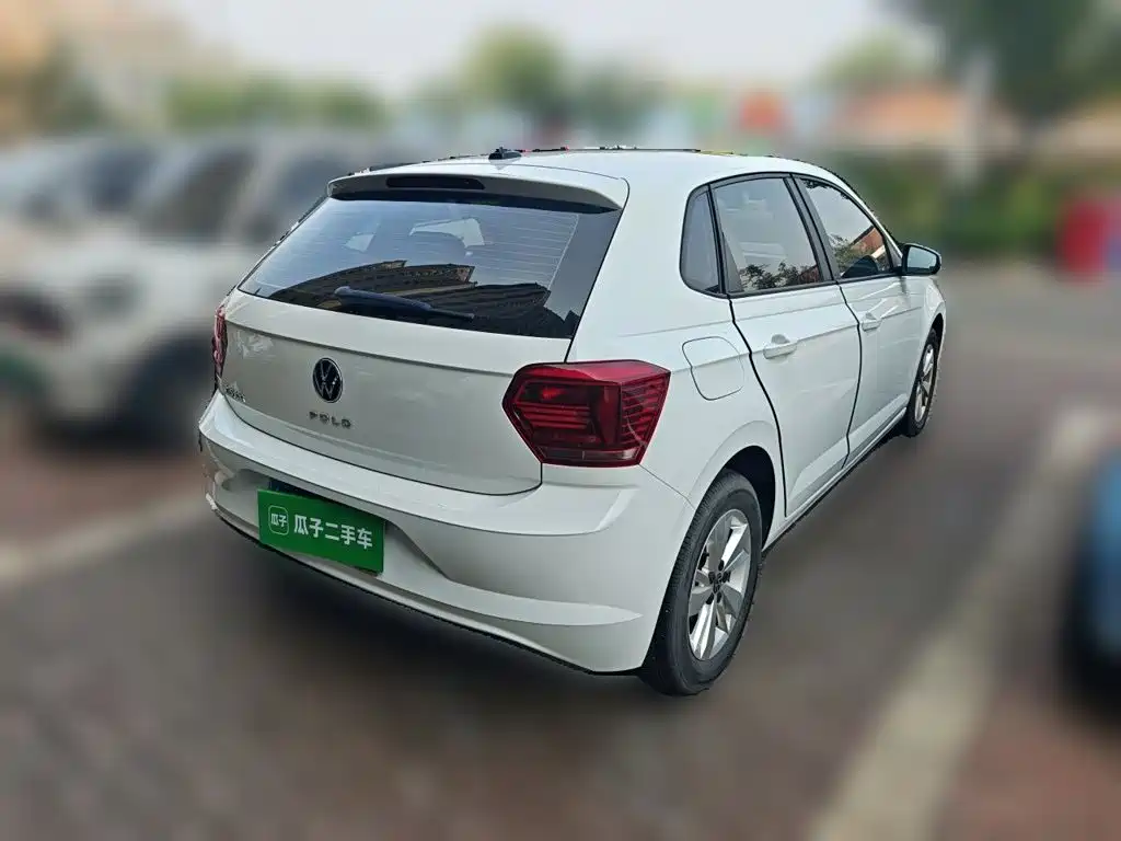 Volkswagen Polo — фото 4