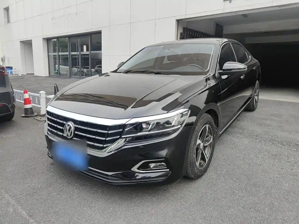 Volkswagen Passat — фото 2