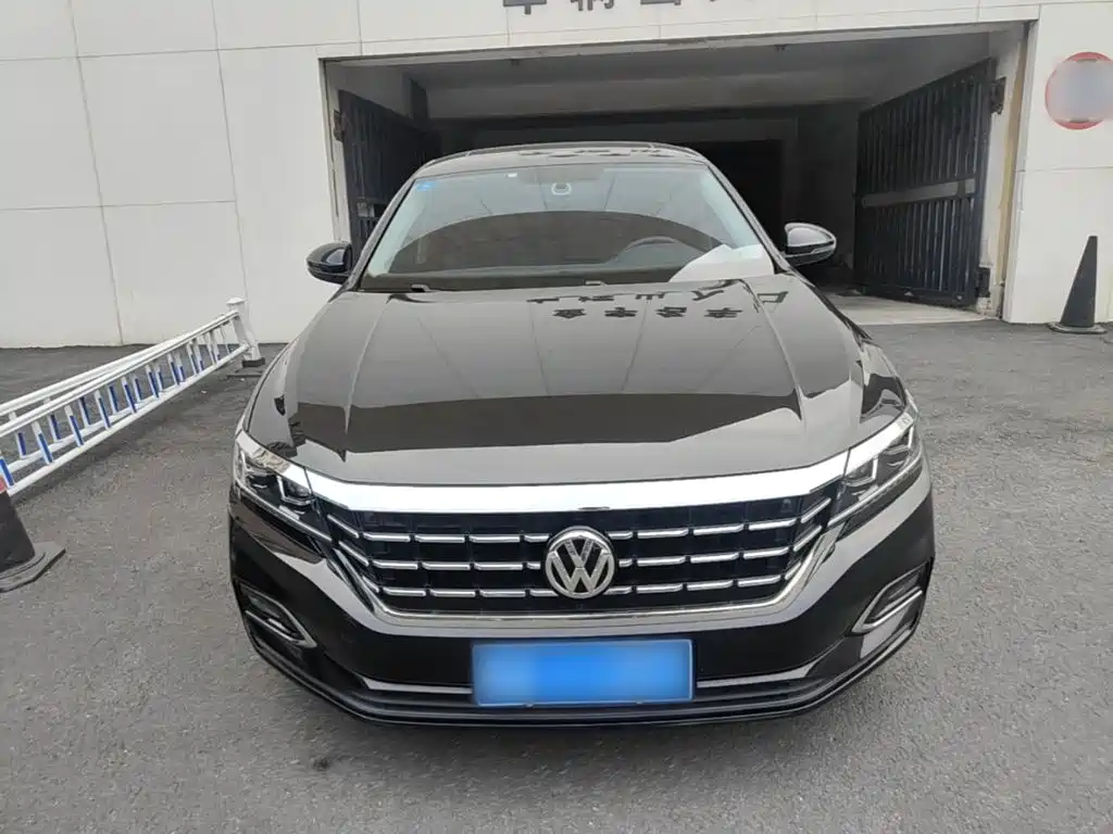 Volkswagen Passat — фото 3