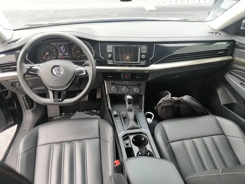 Volkswagen Passat — фото 10