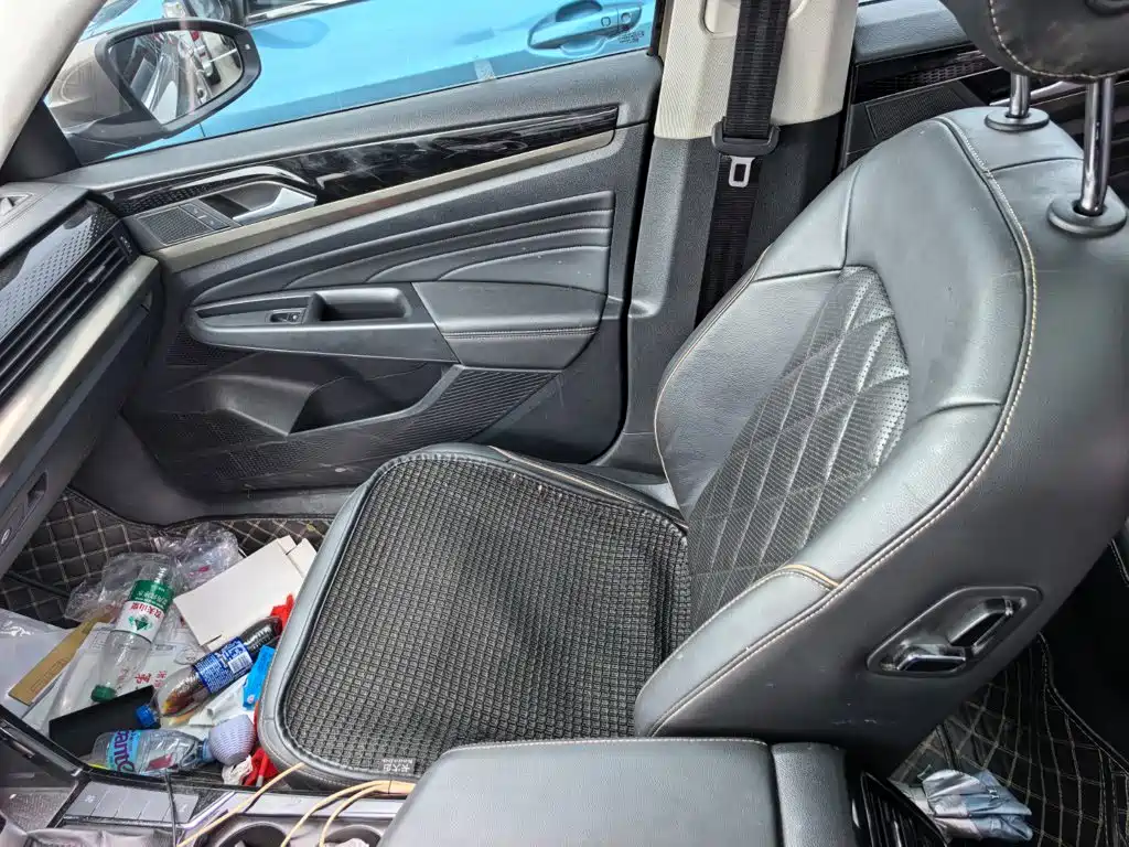 Volkswagen Passat — фото 10