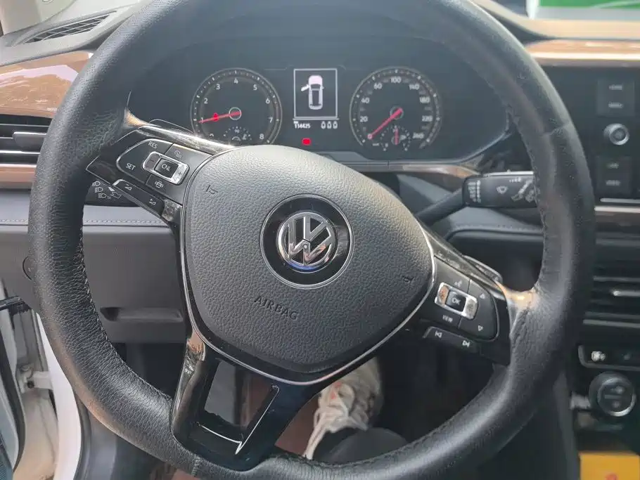 Volkswagen Tharu — фото 15