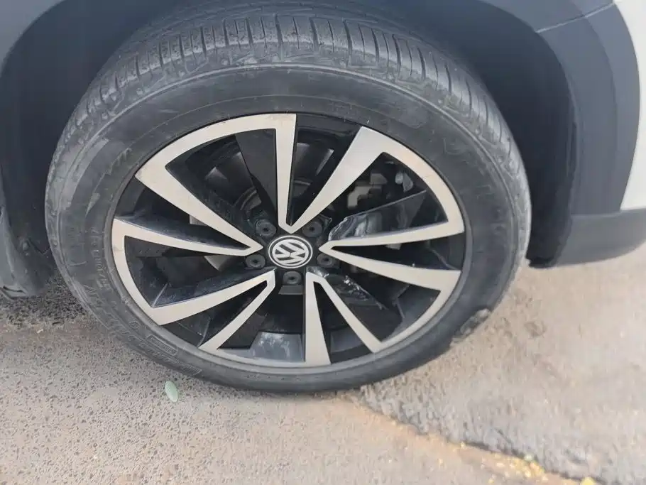 Volkswagen Tharu — фото 6
