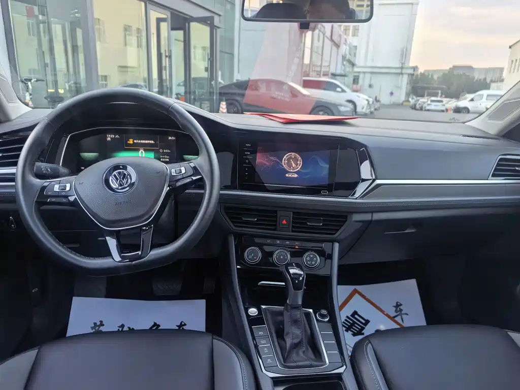 Volkswagen Sagitar — фото 7
