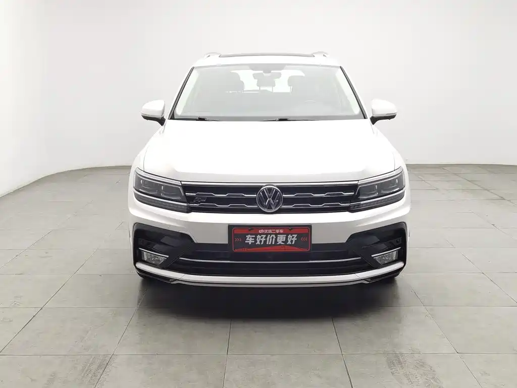 Volkswagen Tiguan L — фото 3