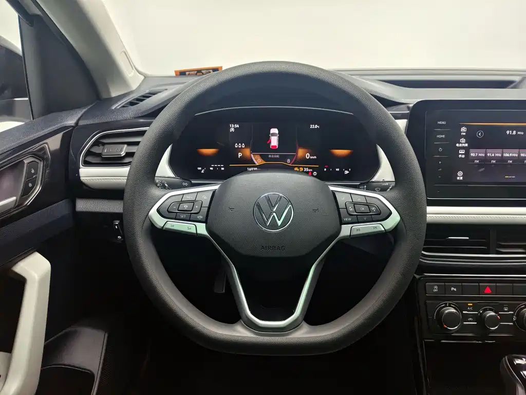 Volkswagen Tharu — фото 7