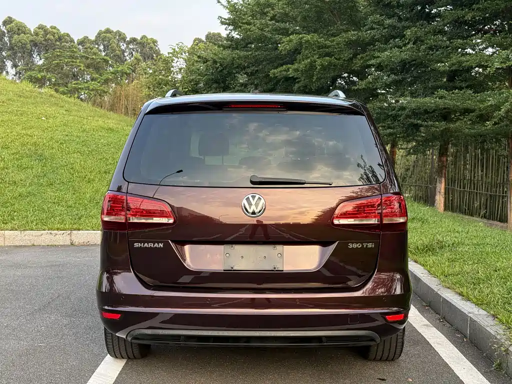 Volkswagen Sharan — фото 7