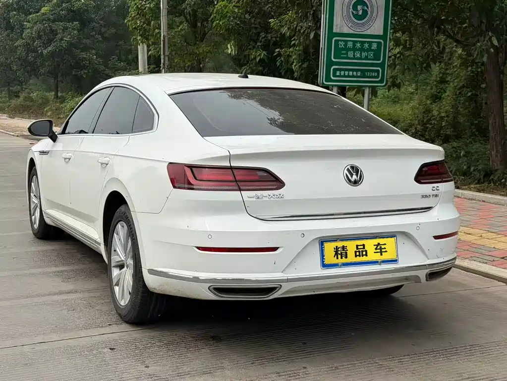 Volkswagen CC — фото 3