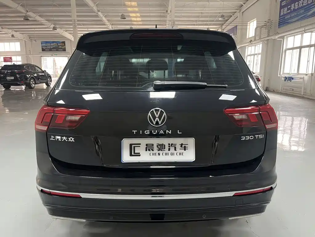 Volkswagen Tiguan L — фото 5