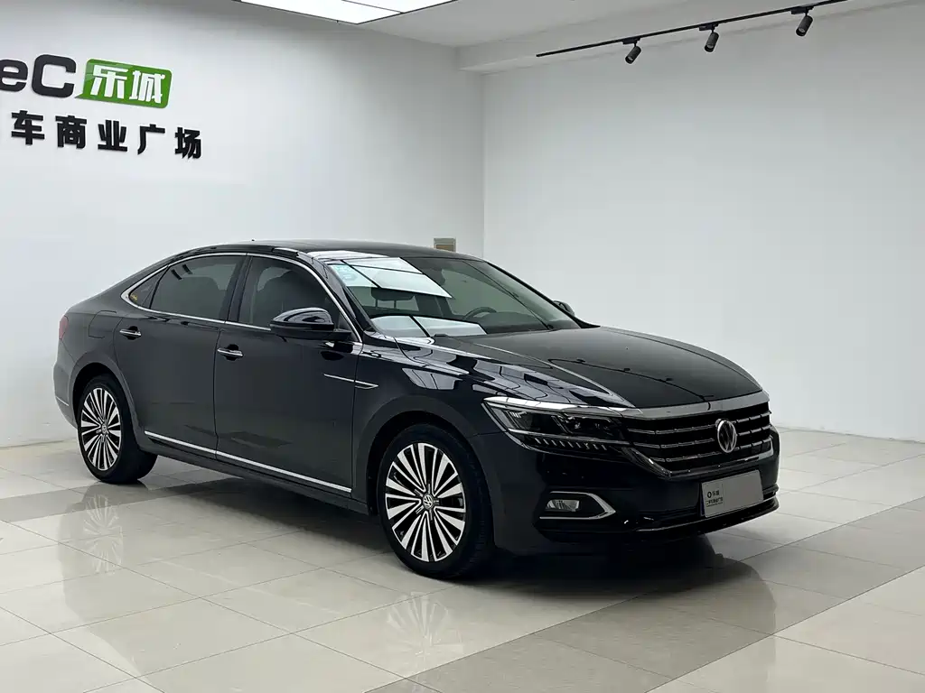 Volkswagen Passat — фото 3