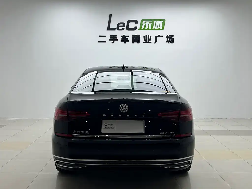 Volkswagen Passat — фото 5