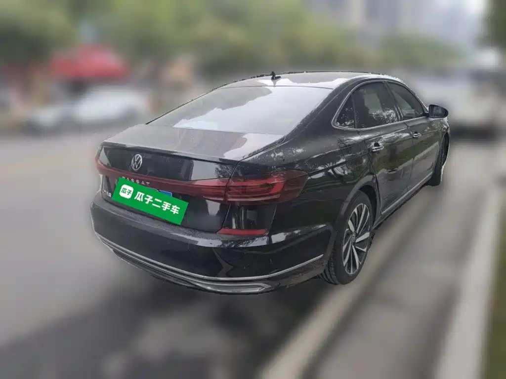 Volkswagen Passat — фото 4